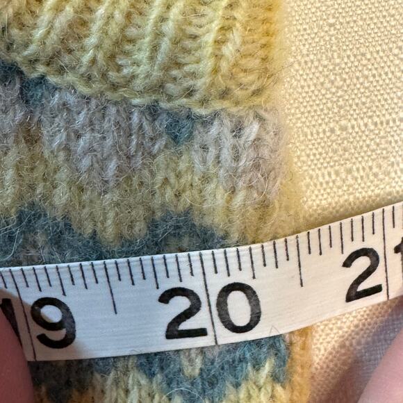 Vintage 90s Wool Sweater Vest Size L Fair Isle Knit V-Neck Academia Ski Winter - Picture 8 of 9